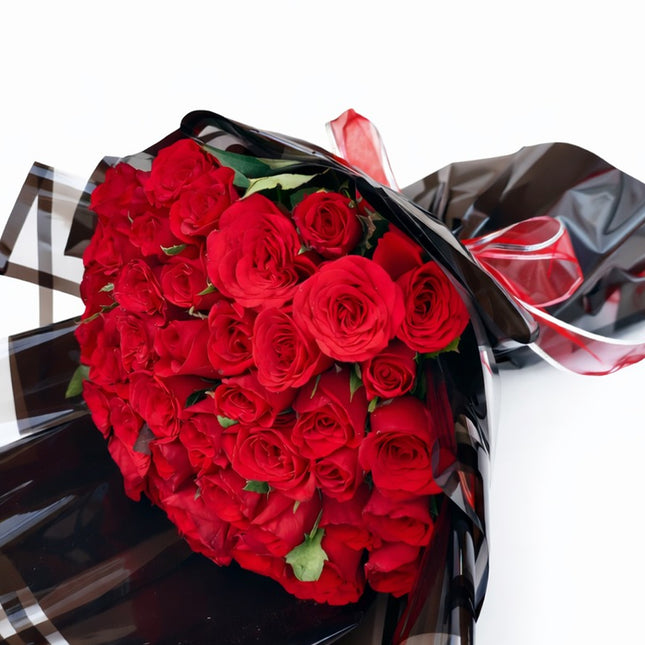 BNB Noir Passion Rose Bouquet